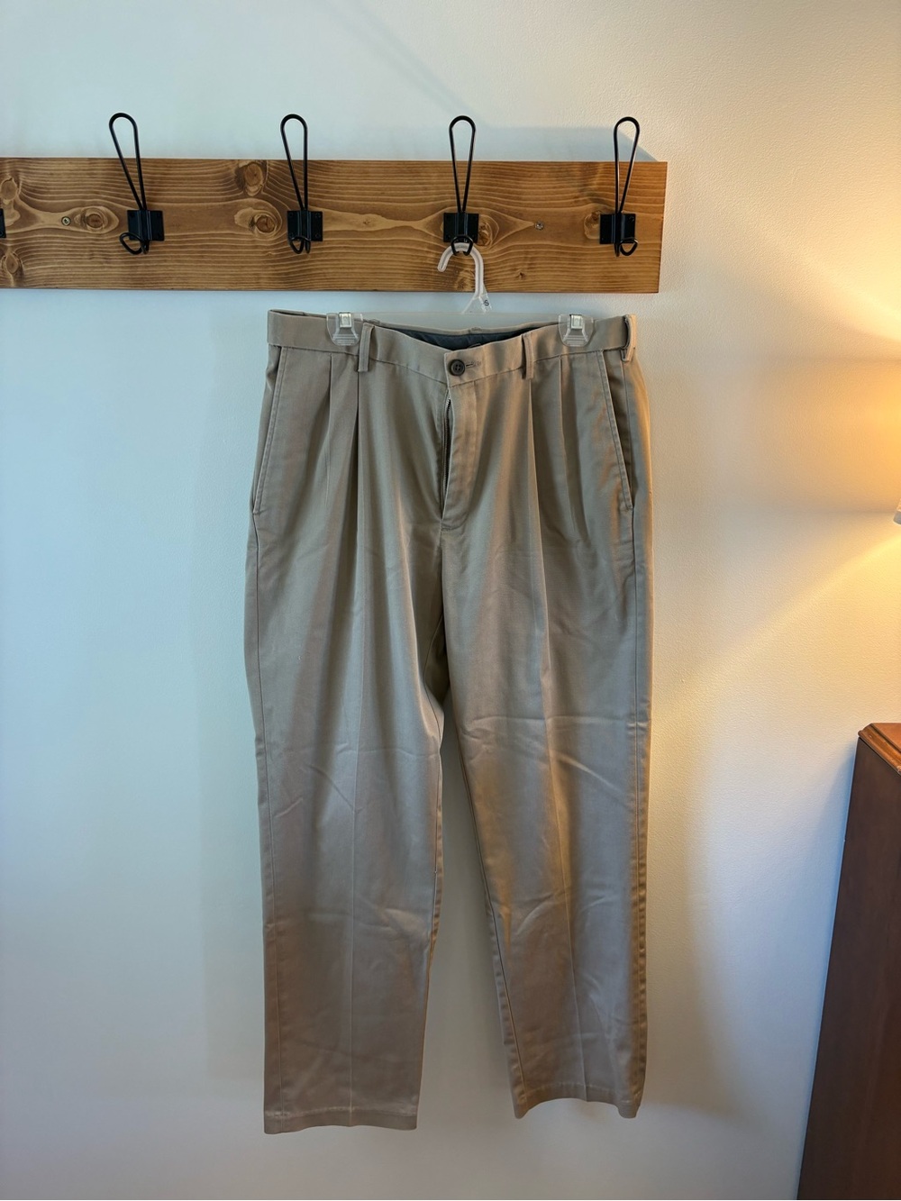 Haggar Men's Tan Pleated Chino Pants